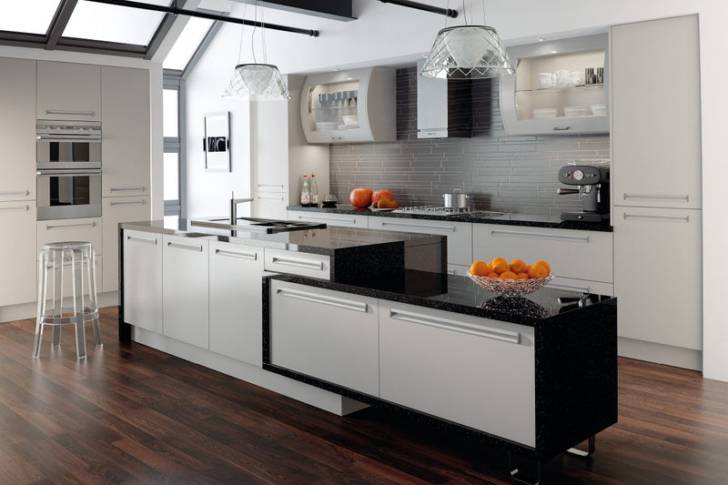 Bella Venice kitchen door in Matt Dove Grey finish