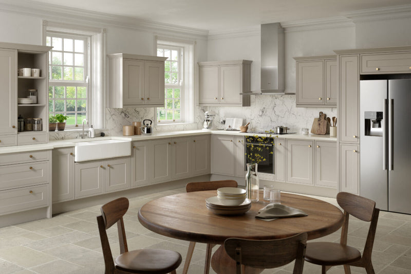 Bella Tullymore kitchen door in Supermatt Oatmeal/Taupe Grey finish